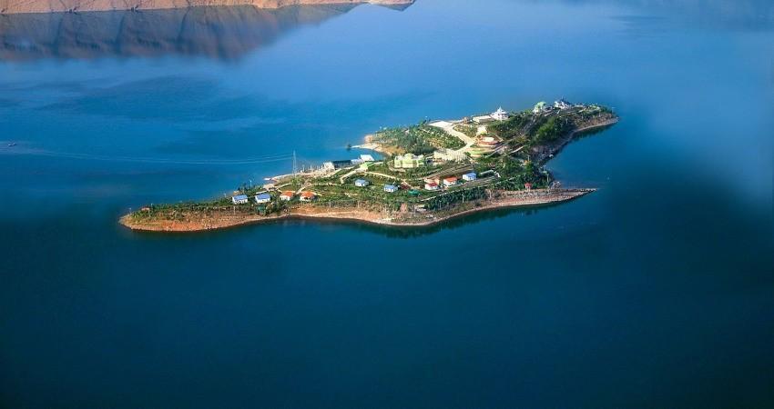 جزیره کوشک کجاست؟