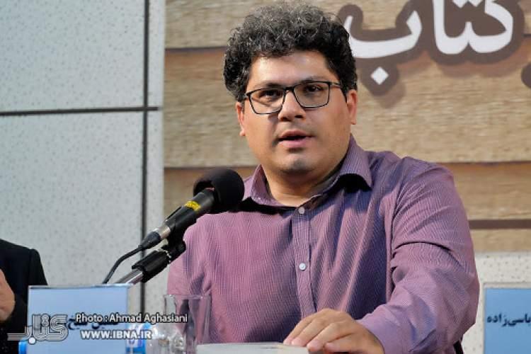 جای تفکر نقادانه در کتاب های درسی خالی ست، معرفی مفهوم 19 مغالطه به نوجوانان