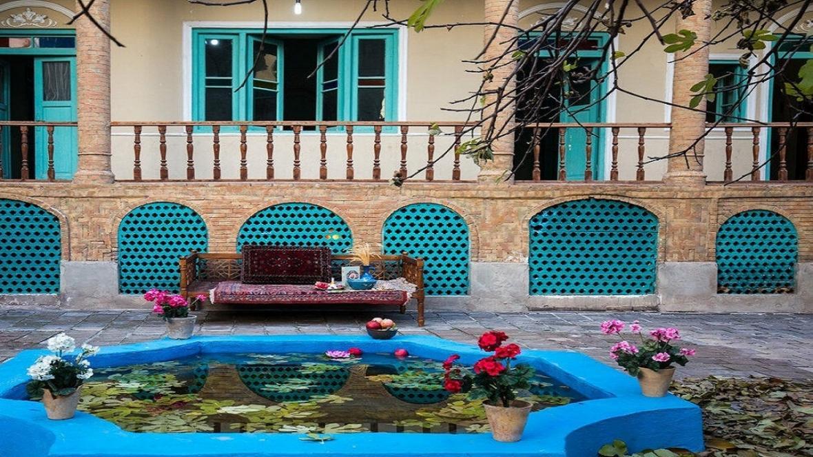 تصویر عمارت موتمن الاطبا در تهرانگرد