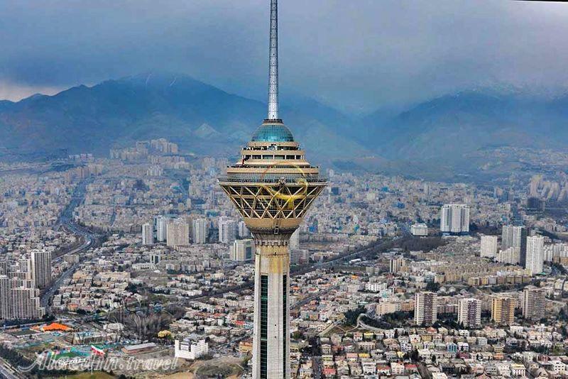 نقلی های نوساز در غرب تهران، کمیاب شد نقلی های نوساز در غرب تهران، کمیاب شد