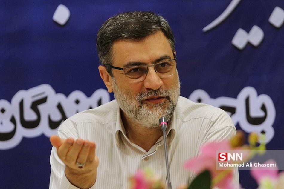 قاضی زاده هاشمی: عنوان گشایش اقتصادی عملیات رسانه ای است قاضی زاده هاشمی: عنوان گشایش اقتصادی عملیات رسانه ای است ، مردم هوشیارتر از آن هستند که فرق دوغ و دوشاب را درک نکنند