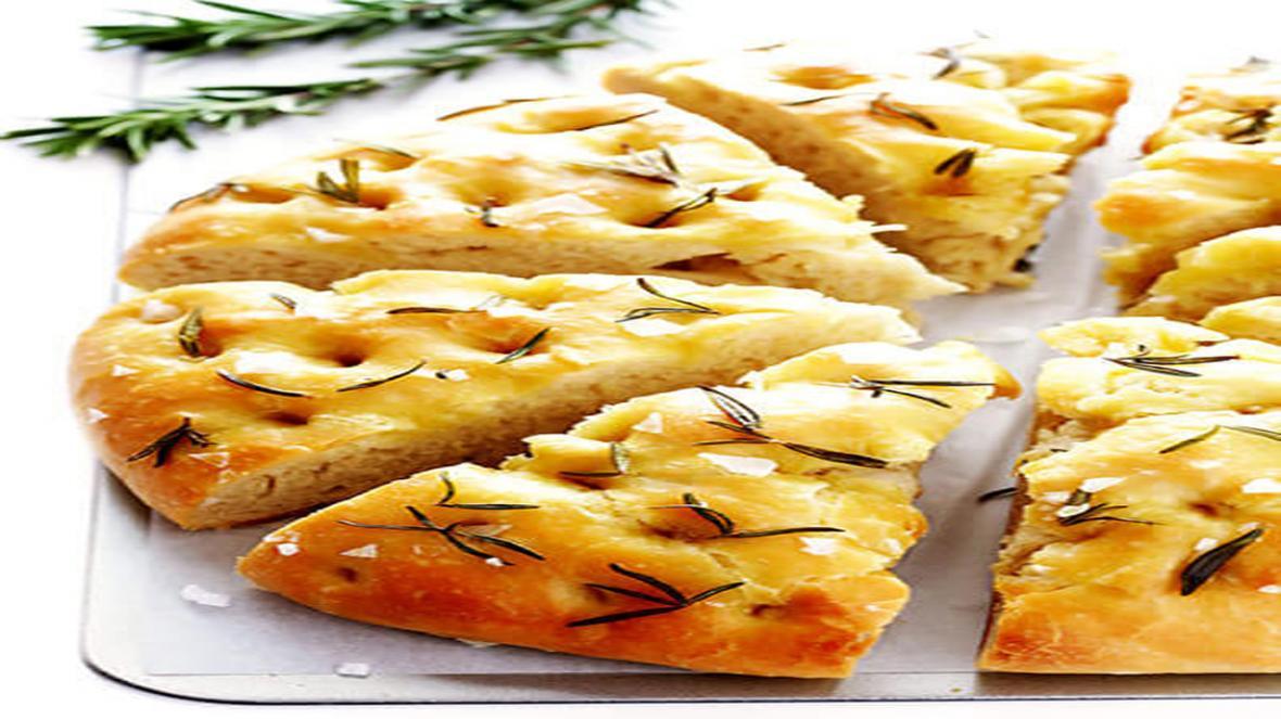 طرز تهیه و رازهای پخت نان فوکاچیا خوشمزه و سالم