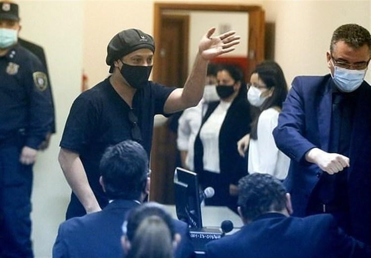 رونالدینیو پایان آزاد شد