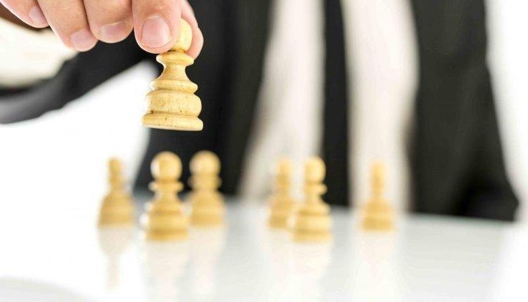 تصمیم گیری چیست و چه مراحلی دارد؟