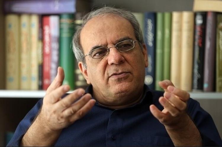نقدها صریح عباس عبدی از اصولگرایان