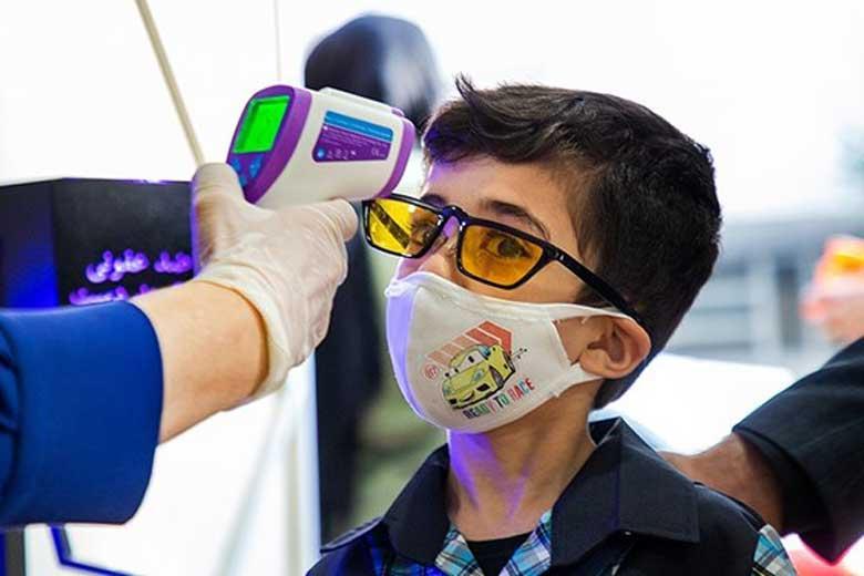 85 درصد معلمان و دانش آموزان ماسک می زنند ، رعایت فاصله گذاری در 86 درصد مدارس