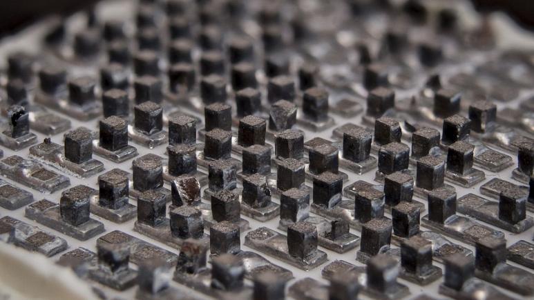 کوچکترین یخچال جهان ساخته شد