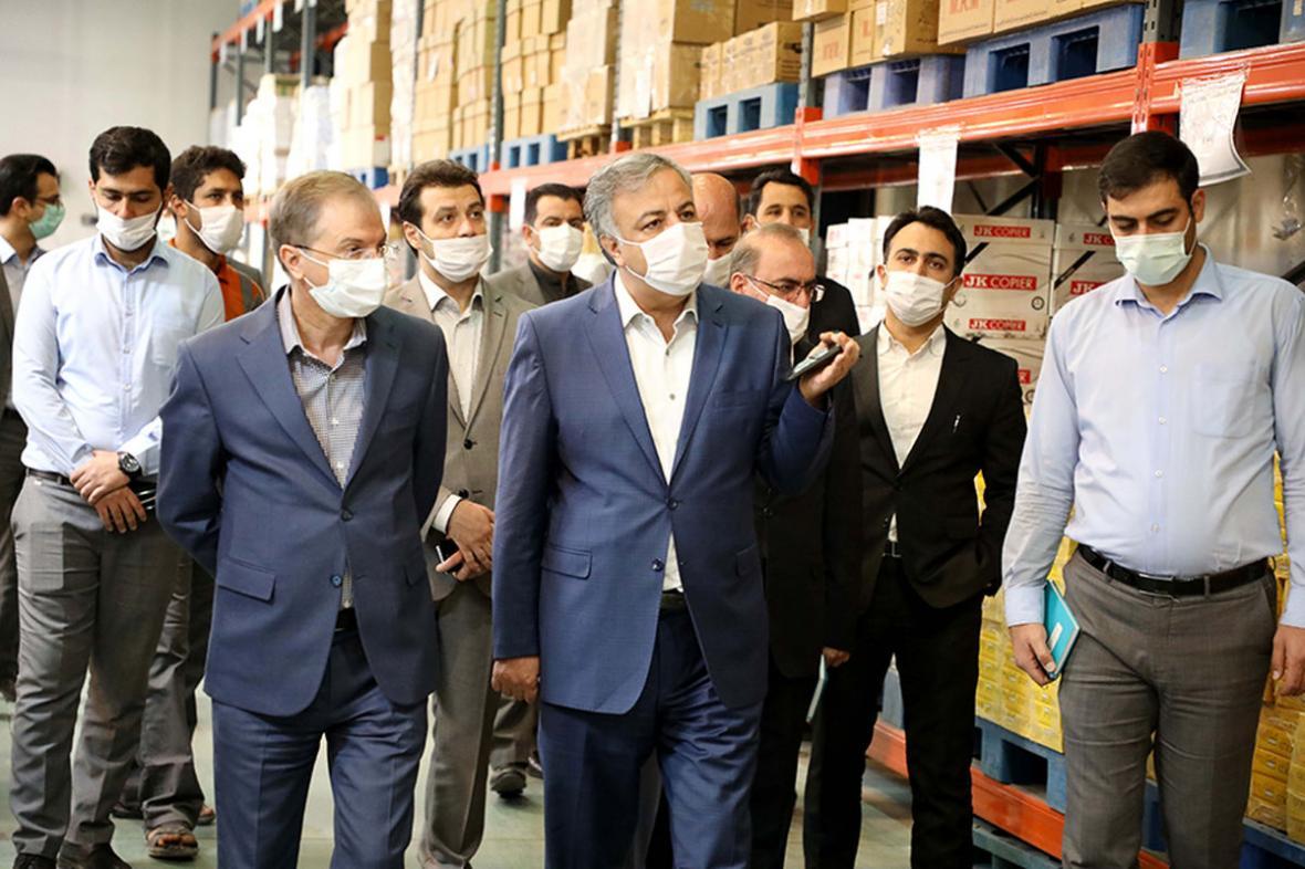 بازدید مدیرعامل و اعضای هیئت مدیره از انبار مرکزی