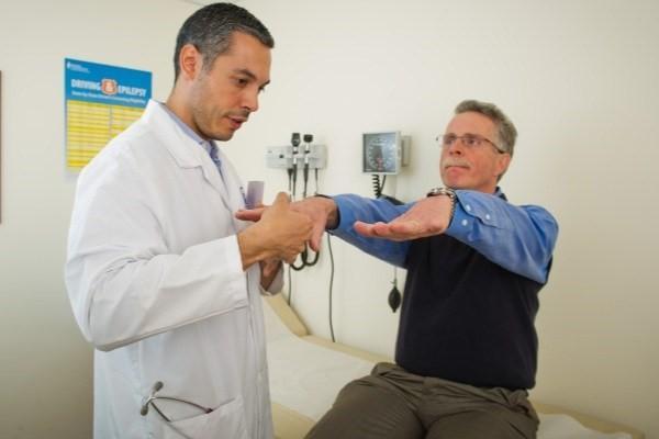 آیا نوشیدن قهوه به کاهش بیماری پارکینسون یاری می نماید؟