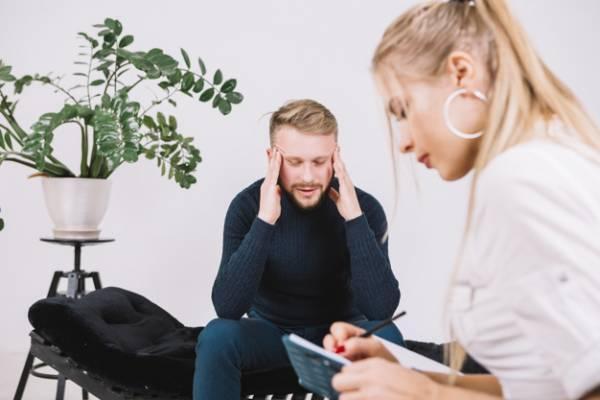چه افرادی باید به متخصص نوروسایکولوژی مراجعه کنند؟