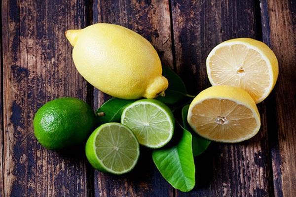 این میوه منبع اصلی ویتامین C است