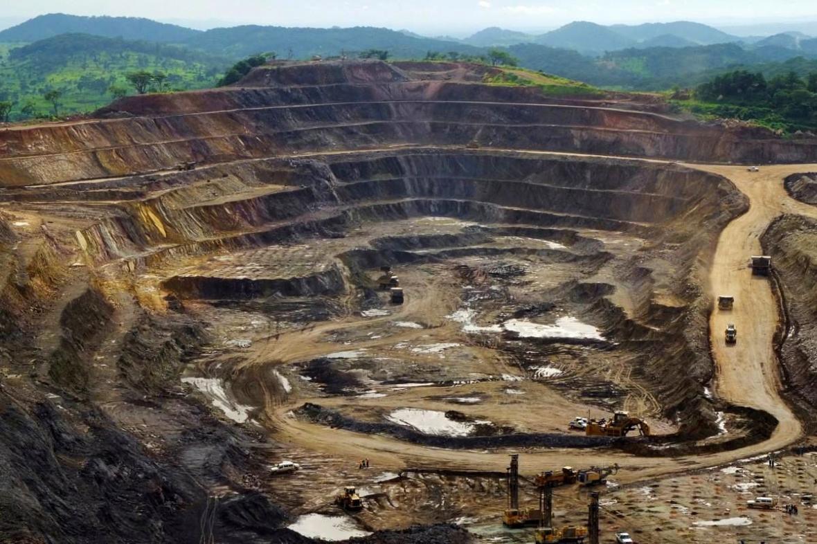 توقف ایجاد زمینه برای استخراج سنگ های سولفیدی به جای سنگ های اکسیدی