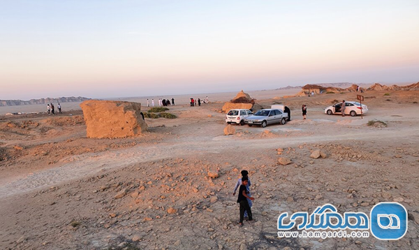 اسکله بریس حفاظی برای گردشگران ندارد