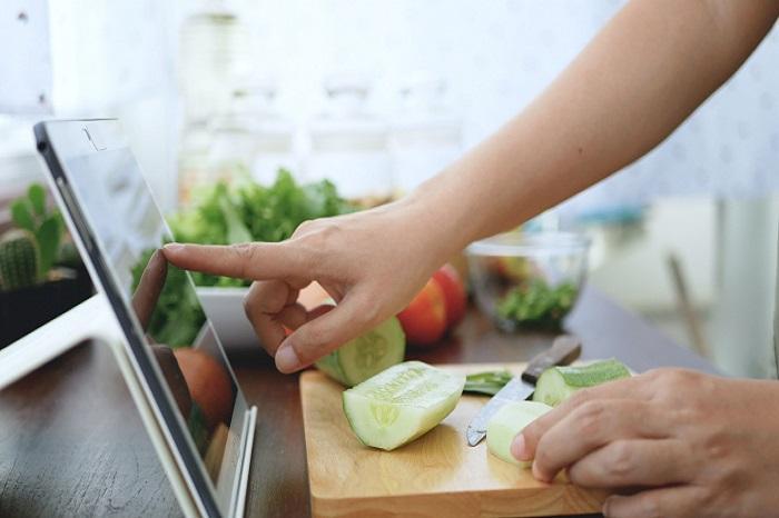 وبسایت های آموزش آشپزی چطور زندگی ما را متحول نموده اند؟