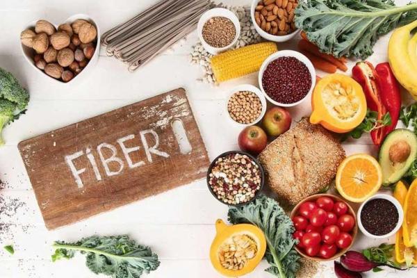چرا باید به اندازه کافی فیبر بخوریم؟