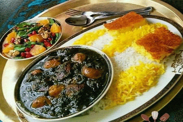 طرز تهیه خورشت آلو اسفناج با گردو