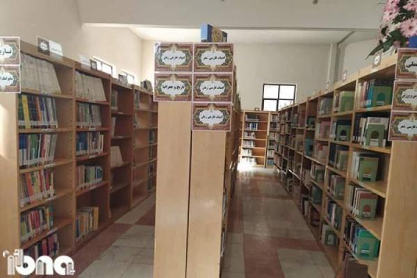 بسیاری از منابع موجود در کتابخانه های عمومی هرسین فرسوده است