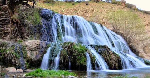 آبشار گریت یا آبشار هفت چشمه لرستان
