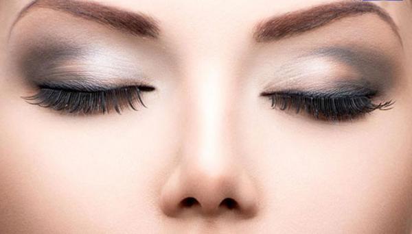 آرایش چشم ملایم دخترانه آرایش چشم ملایم دخترانه