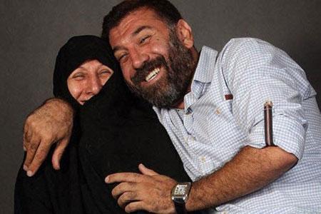 در آرامش باش علی عزیز ، مرسی که یاد دادی چطور مواظب مادرمان باشیم