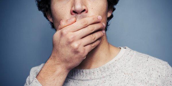از کجا بفهمیم دهانمان بوی بدی می دهد یا نه؟ از کجا بفهمیم دهانمان بوی بدی می دهد یا نه؟