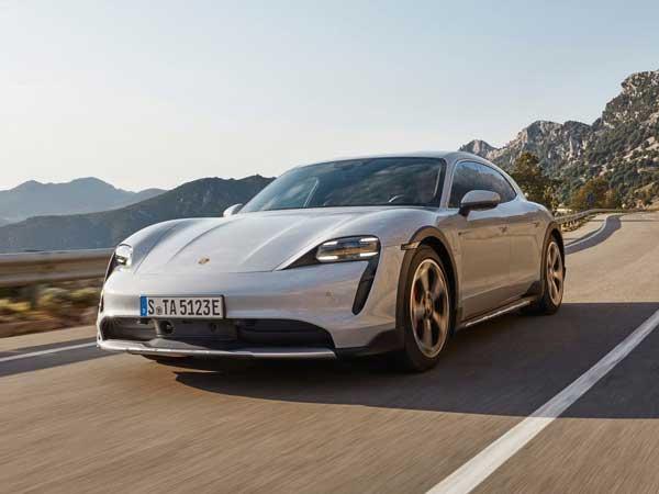 استیشنی با چاشنی کراس اوور!