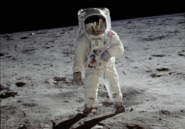 دردسر های راه رفتن بر روی ماه!