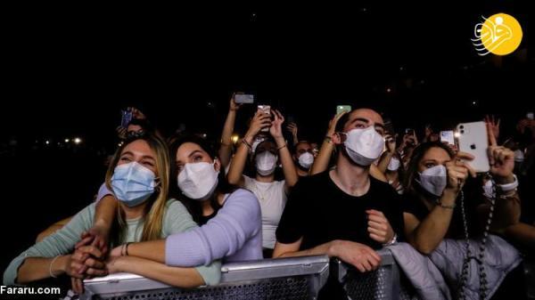 (تصاویر) کنسرت با ماسک برای اولین بار در اسپانیا