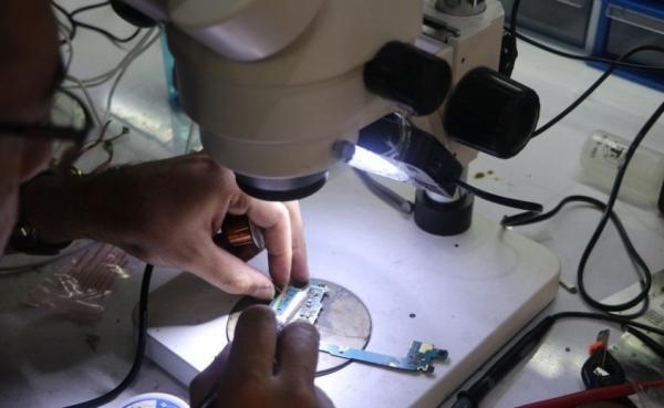 تعمیرات موبایل آیفون