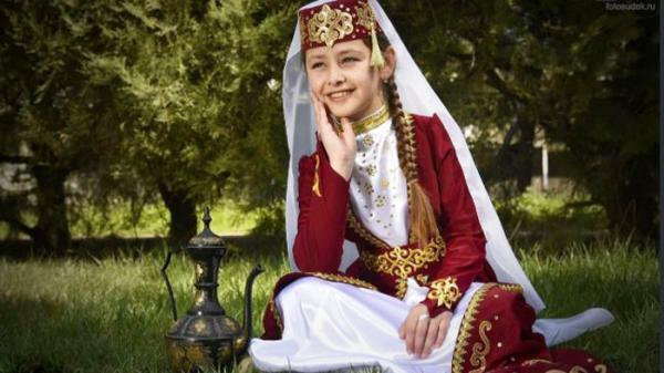 انواع مدل لباس محلی آذری دخترانه