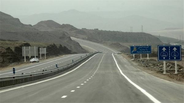 تکمیل نشدن اتوبان فسا به داراب