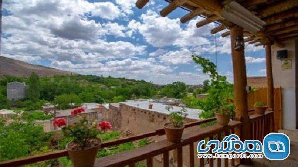بوم گردی حلقه وصل انسان کرونا زده به گردشگری و محیط زیست بوم گردی حلقه وصل انسان کرونا زده به گردشگری و محیط زیست است