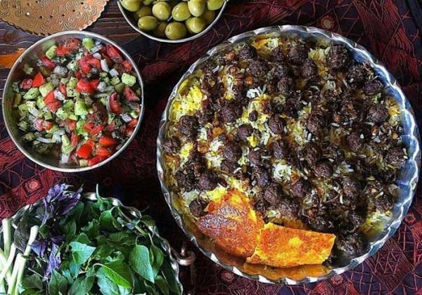 طرز تهیه قنبر پلو شیرازی؛ مقوی و خوشمزه