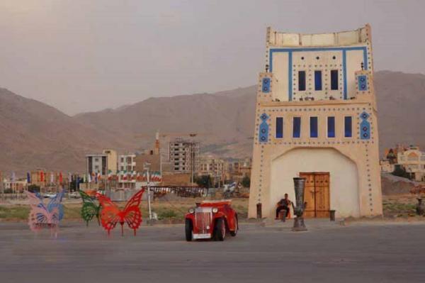 آشنایی با برج شیشه ای اراک