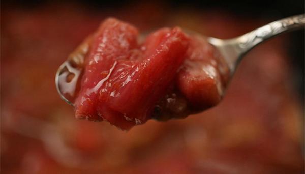 طرز تهیه کمپوت ریواس؛ یک کمپوت خاص و متفاوت