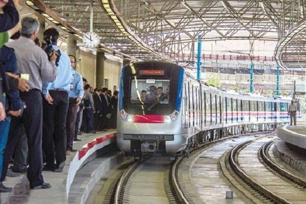 روزانه 100 هزار نفر بین تهران و کرج جابجا می شوند، مترو دیگر پاسخگو نیست