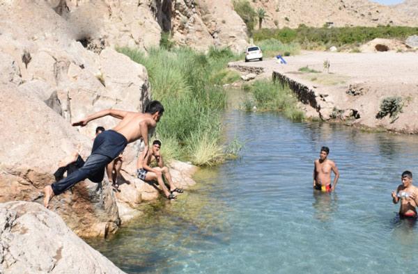 چشمه گلابی داراب، زیبا و دلنشین چشمه گلابی داراب، زیبا و دلنشین
