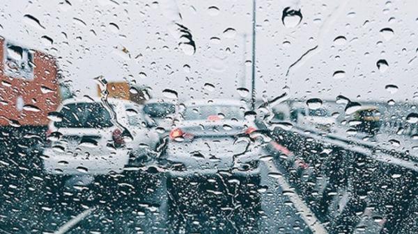خبرنگاران جاده های شمالی خراسان رضوی بارانی و لغزنده است