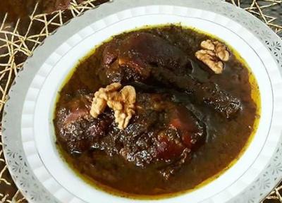 رازهای پخت یک خورشت فسنجان مرغ مجلسی: خوش طعم، خوش رنگ و کاملاً جا افتاده