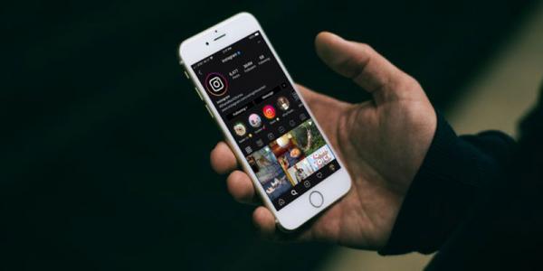 چگونه حالت شب (Dark Mode) اینستاگرام را در اندروید و iOS فعال کنیم؟