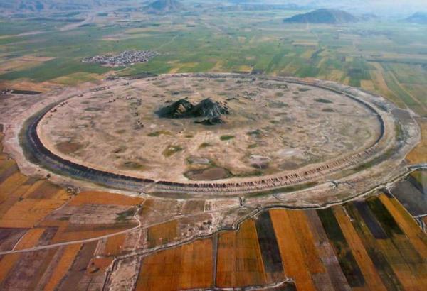 (تصاویر) ساخت و ساز در حریم محوطه باستانی دارابگرد