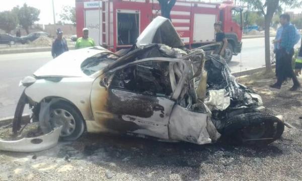 آتش سوزی و انفجار یک خودروی سواری در نیشابور