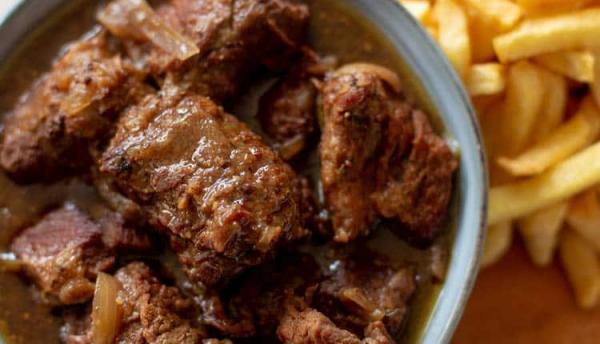 طبع گوشت بز چیست و مصلحات و خواص آن کدامند؟