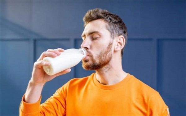 شیر بخورید تا بیماری قلبی نگیرید