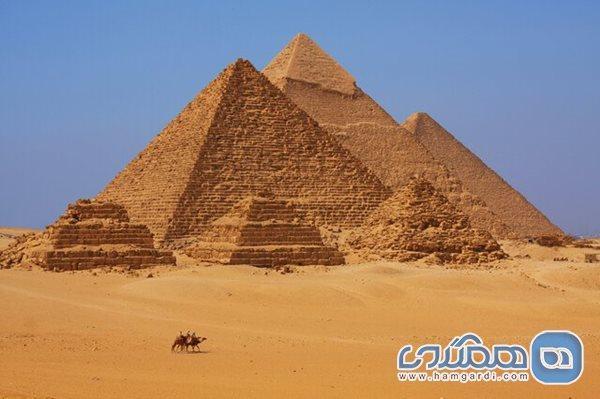 اهرام مصر به دست چه کسانی ساخته شده اند؟