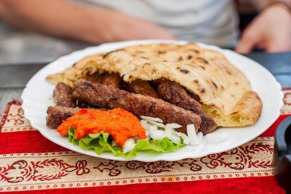 10 غذای معروف صربستان که باید امتحان کنید، عکس