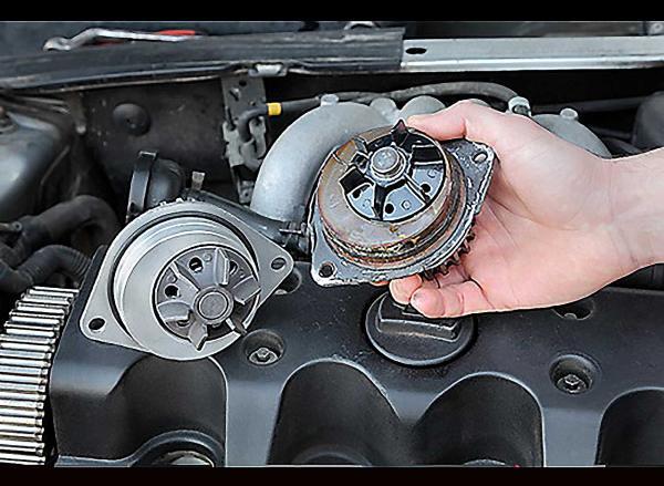 5 نشانه خرابی واتر پمپ خودرو که باید حین رانندگی به آن توجه کنید