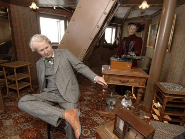 سوئیت مخفی در بالای برج ایفل