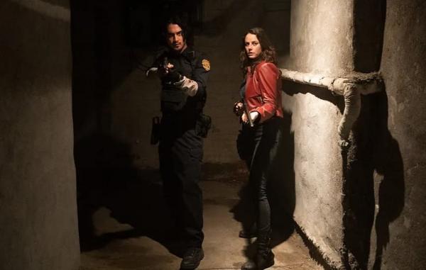 نخستین تصاویر فیلم رزیدنت اویل نو منتشر شد؛ لیان و کلر را ببینید