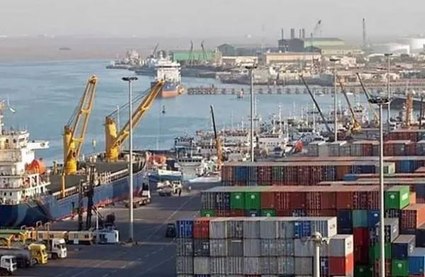 پهلوگیری 5 کشتی کالای اساسی در بندر شهید رجایی تا انتها شهریور